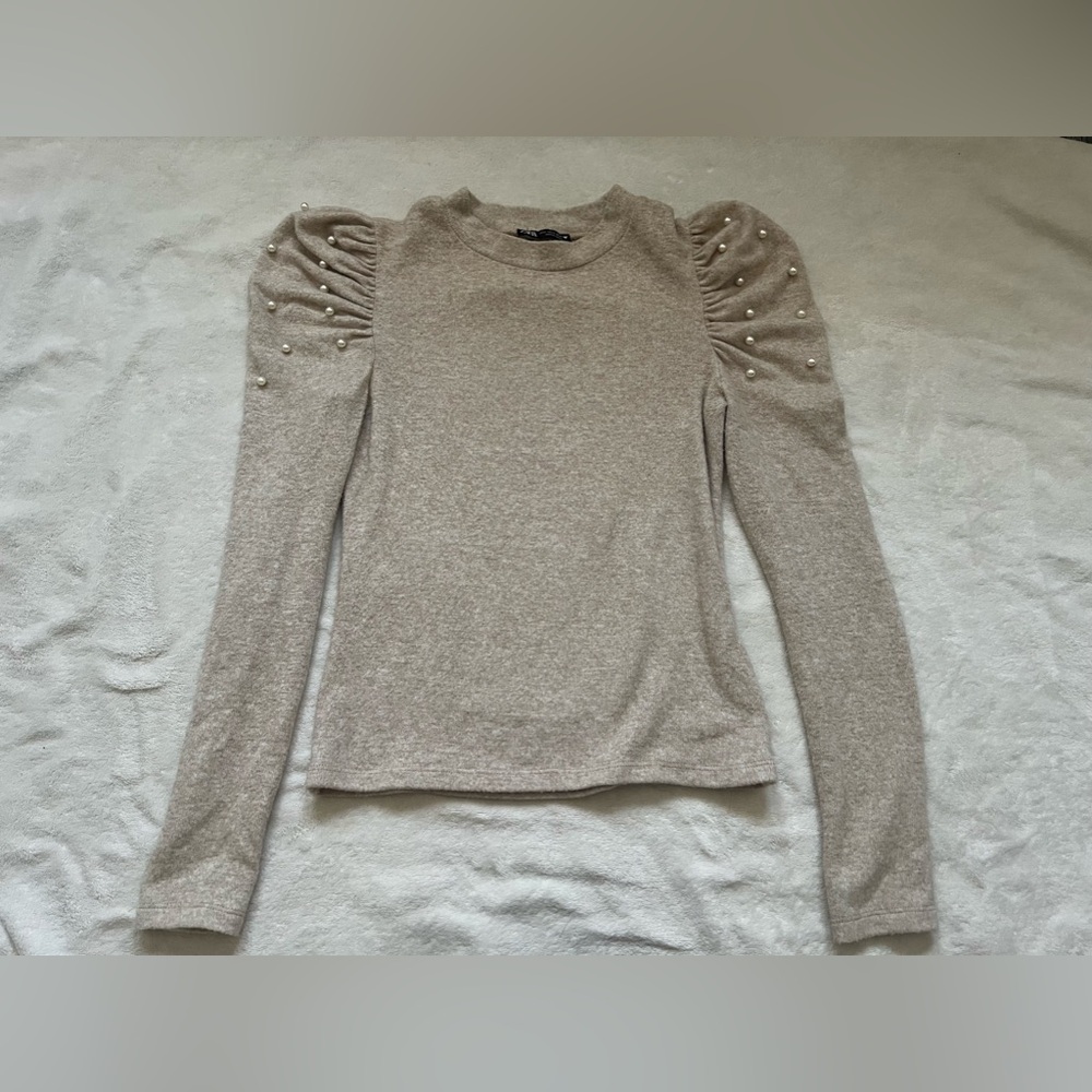 Zara embellished sleeve sweater XS
